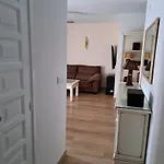 Acogedor En * דניה