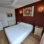 Acogedor En * דניה
